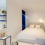 דירה D-nook With Parking - Quiet Courtyard - Old Town ברטיסלאבה