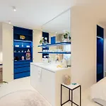 דירה D-nook With Parking - Quiet Courtyard - Old Town ברטיסלאבה