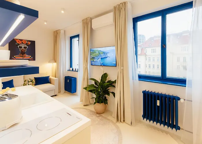 D-nook With Parking - Quiet Courtyard - Old Town