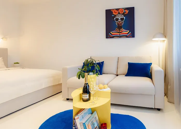 D-nook With Parking - Quiet Courtyard - Old Town Appartamento *