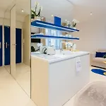 Apartment D-nook With Parking - Quiet Courtyard - Old Town *