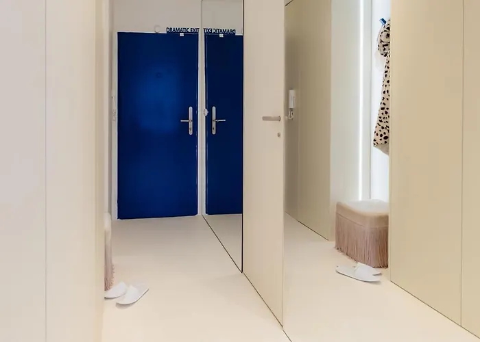 D-nook With Parking - Quiet Courtyard - Old Town شقة