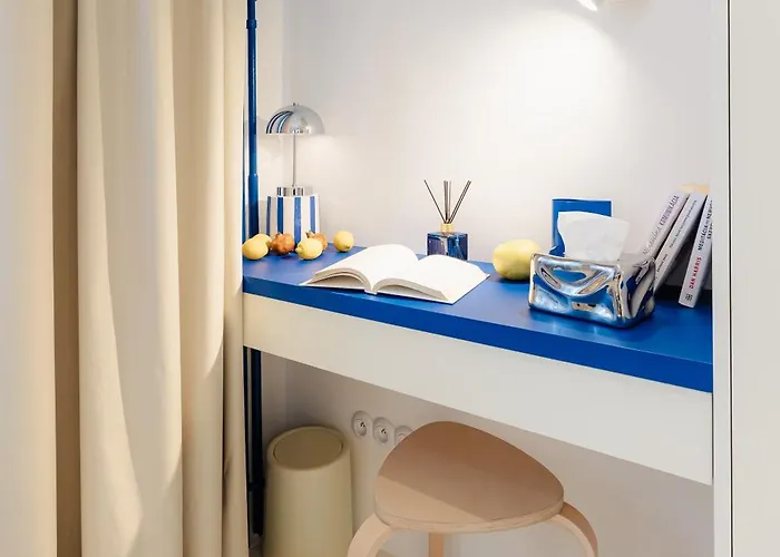 D-nook With Parking - Quiet Courtyard - Old Town شقة *